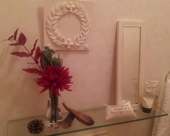 お手洗い飾り棚  お花